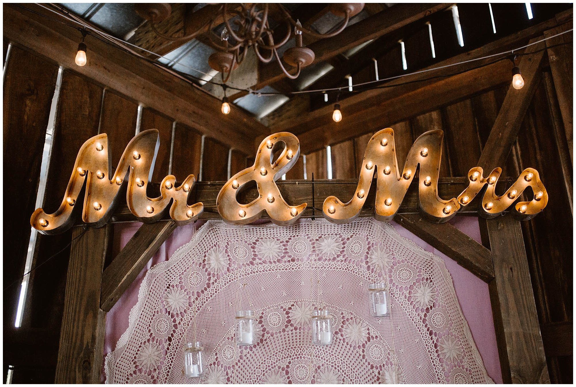 Wedding details at Heartland Meadows