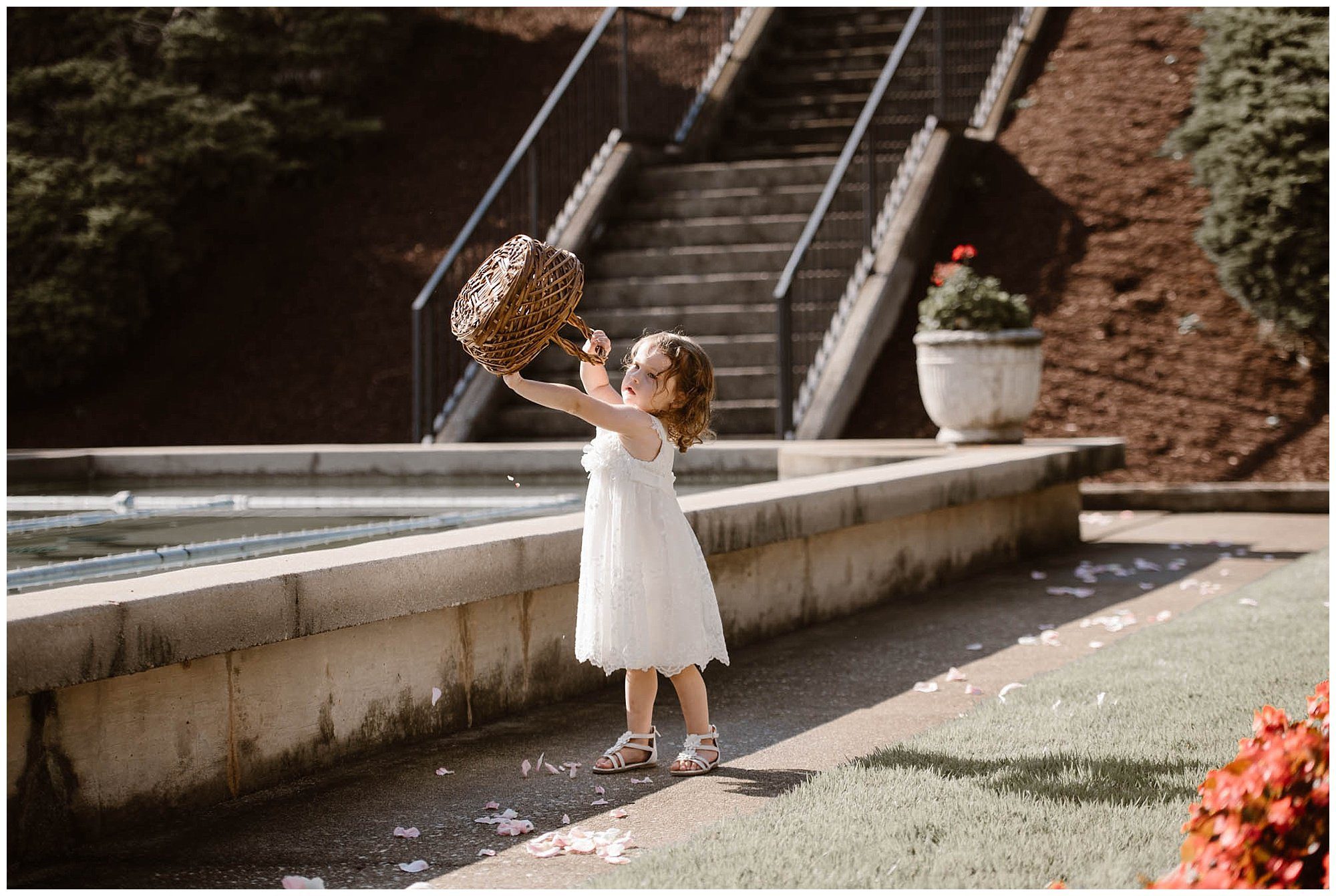 Flower girl at Crescent Bend House Wedding Knoxville
