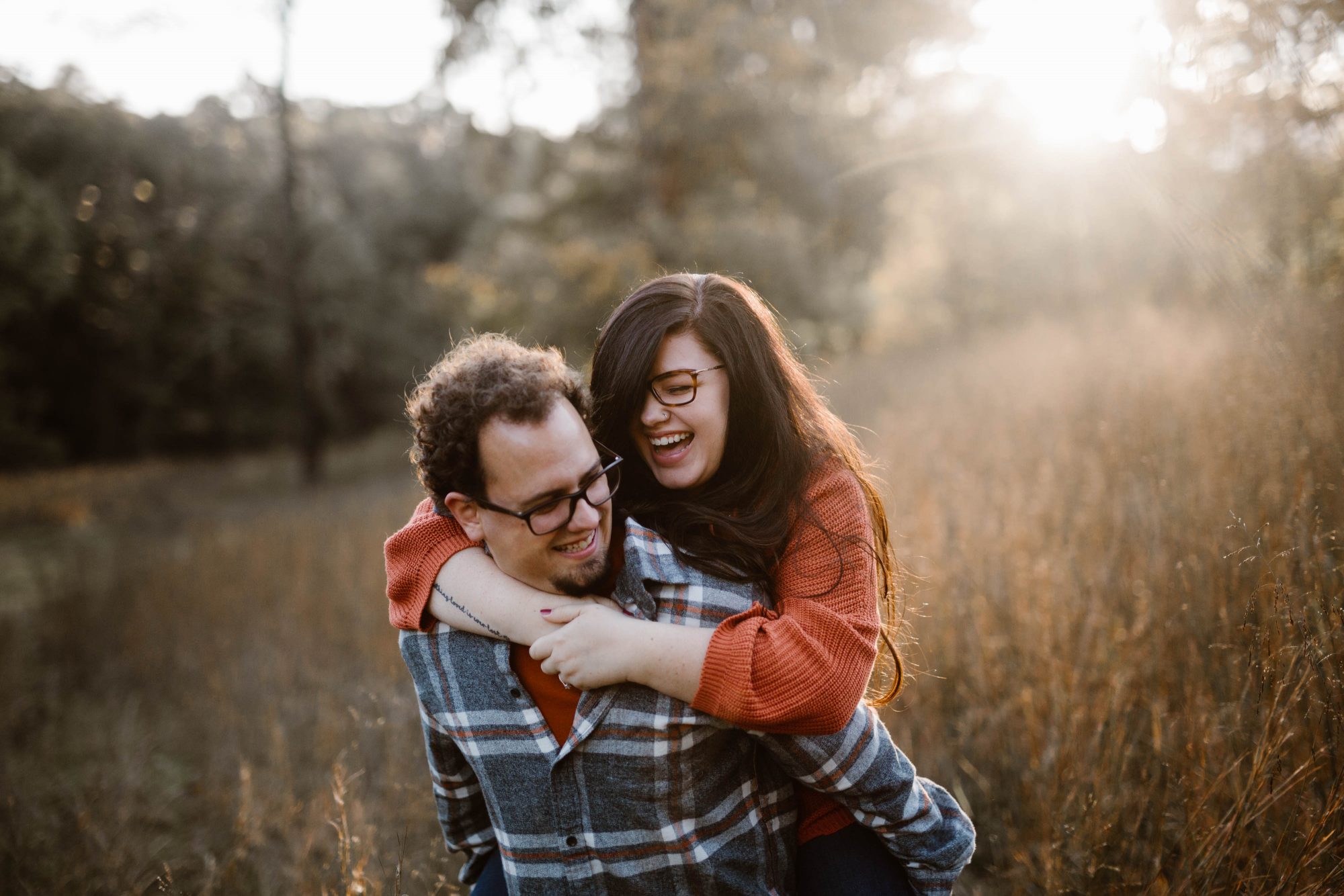 What Photographers Want You To Know About Engagement Photos