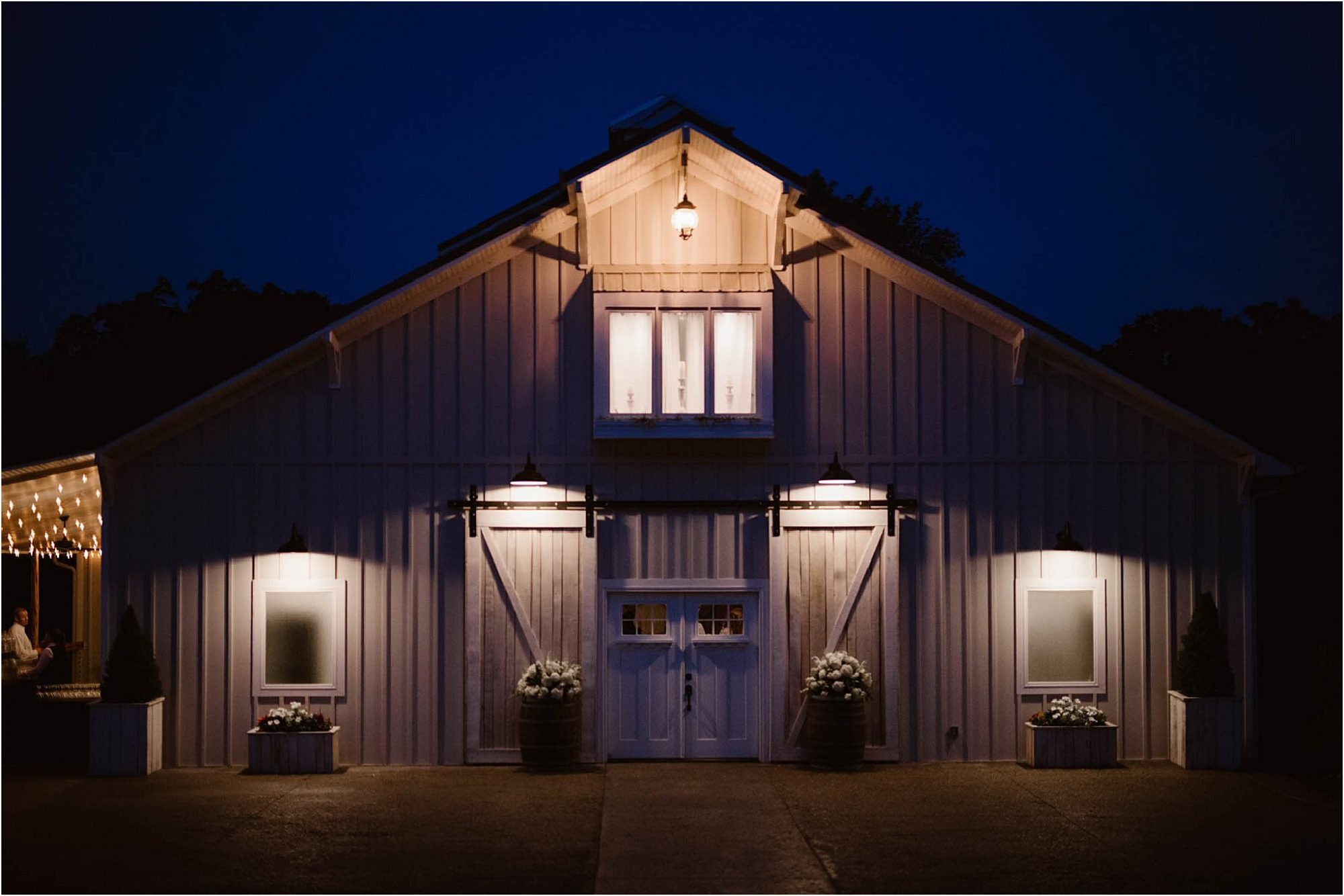 nighttime photo of outside of Ramble Creek Vineyard and Events in Athens, Tennessee
