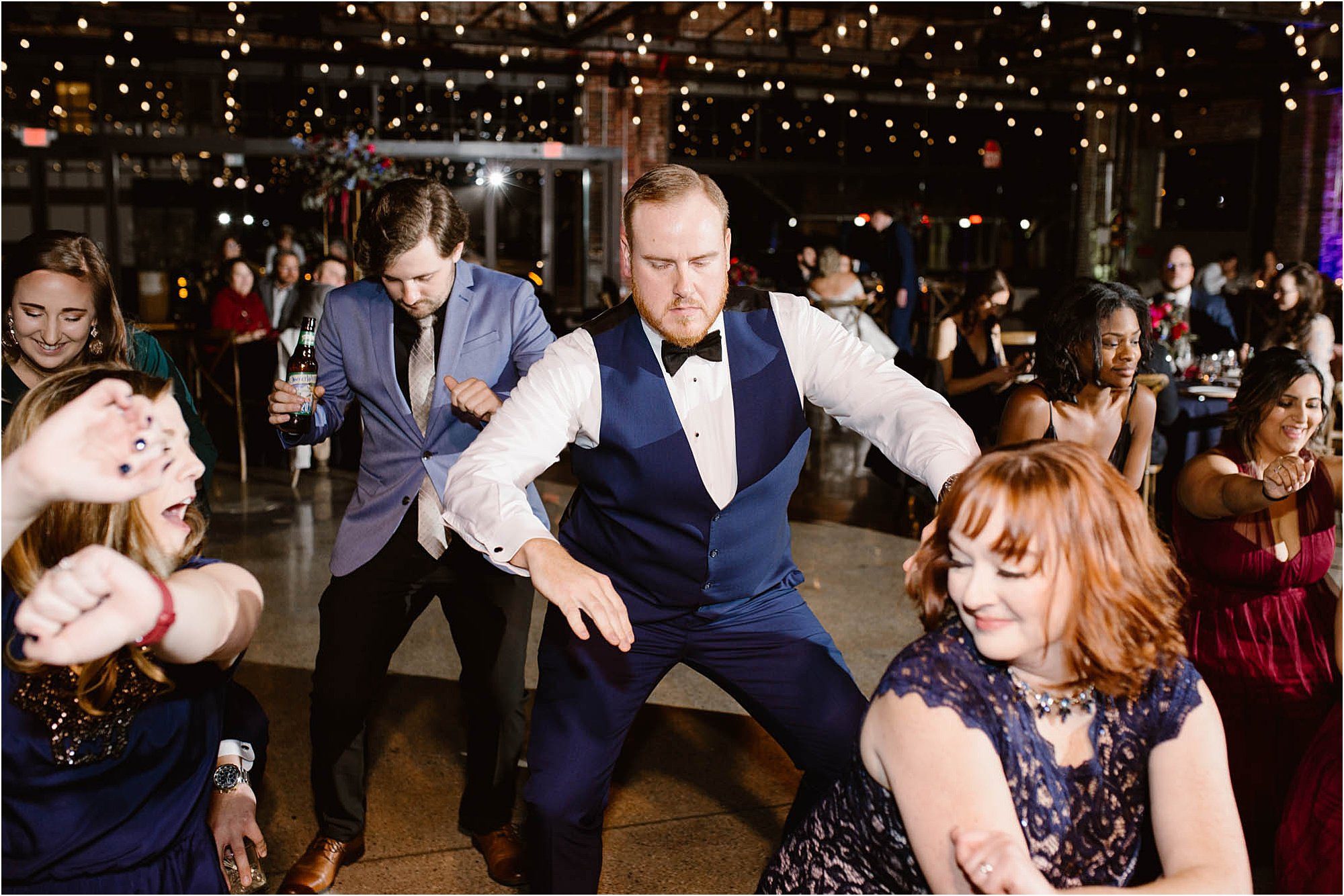 fun winter wedding reception dancing photos