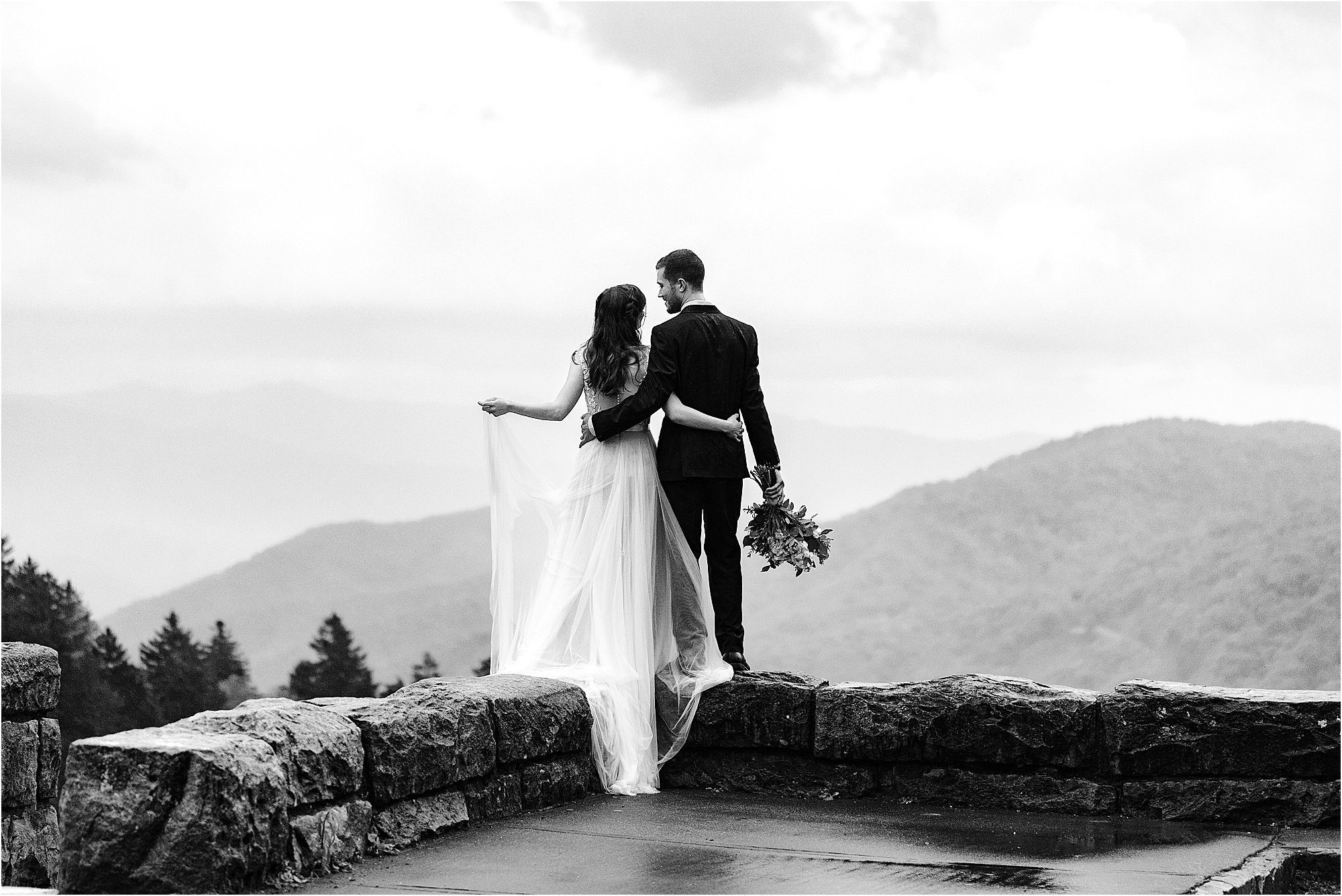 Intimate Newfound Gap Elopement in The Great Smoky Mountains | Erin Morrison Photography www.erinmorrisonphotography.com